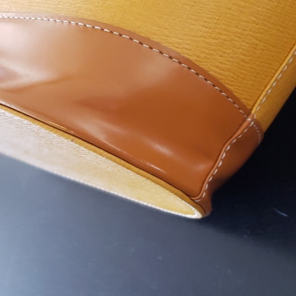 Burberry Handbag - Picture 7 of 8